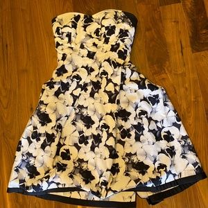 Carolina Herrera Strapless Cocktail Dress